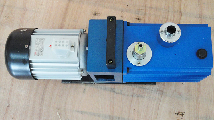 2XZ系列雙級(jí)旋片式真空泵